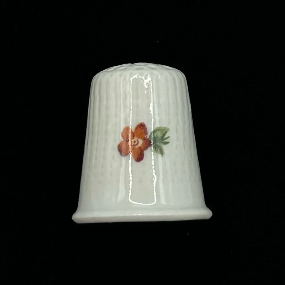 LIMOGES Vintage Floral Porcelain Thimble